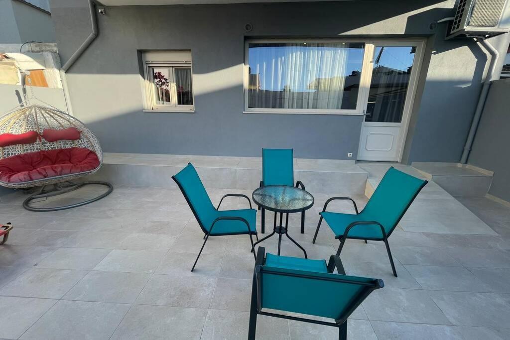 Maxim Deluxe Apartment Nea Alikarnassos Bagian luar foto